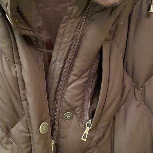 LANDS’ END DOWN WINTER COAT - Picture 5 of 7